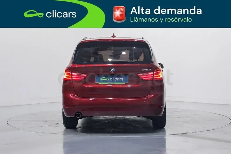Usado BMW 218 150 CV (110 kW) 2019 Rojo Familiar