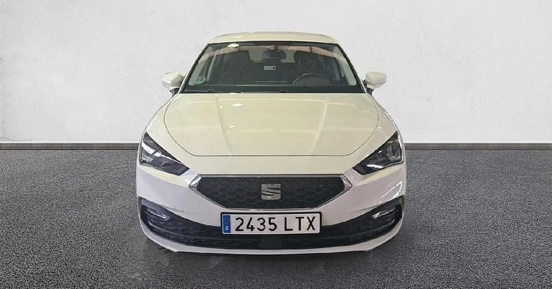 Usado Seat Leon Reference 115 CV (84 kW) 2021
