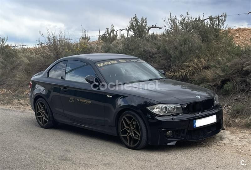 Negro Usado 2009 BMW 120 Utilitario | 7500 € (Precio justo) - Imagen 1/1