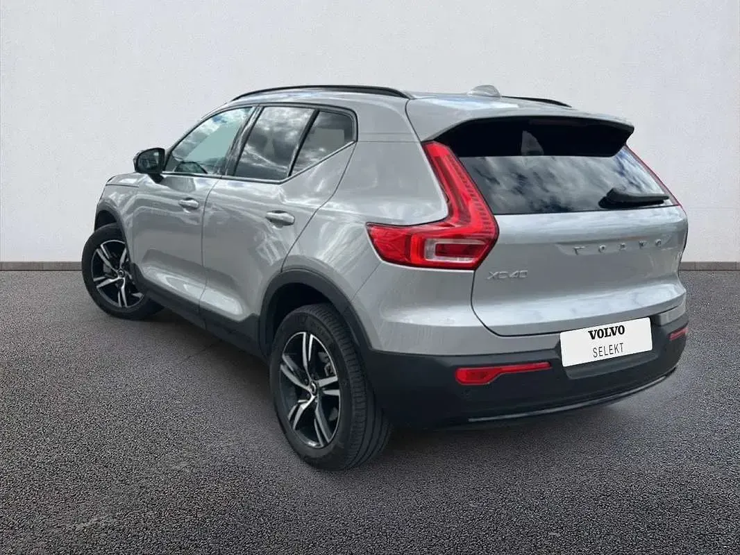 Usado Volvo XC40 Core 163 CV (119 kW) 2025 Gris SUV