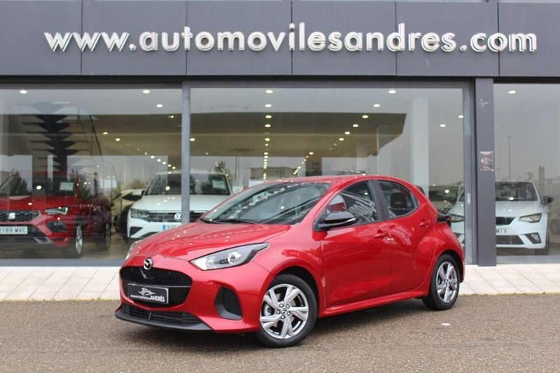 Rojo Usado 2024 Mazda 2 Center-Line Utilitario | 18.990 € (Caro) - Imagen 1/4