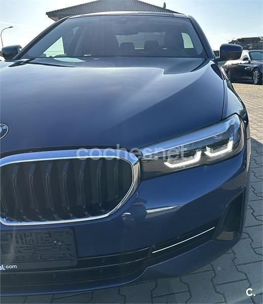 Azul Usado 2023 BMW 520 Berlina | 35.900 € (Precio justo) - Imagen 1/4