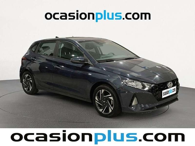 Gris Usado 2022 Hyundai i20 Utilitario | 12.500 € (Precio justo) - Imagen 1/3