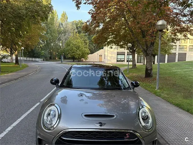 Usado Mini Cooper SD Clubman 190 CV (139 kW) 2018 Gris / plata Familiar