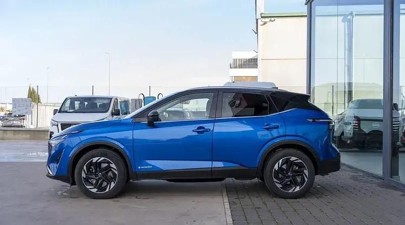 Usado Nissan Qashqai N-Connecta 190 CV (139 kW) 2025 Magnetic blue black metalizado SUV