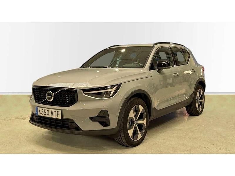 Plateado Usado 2024 Volvo XC40 Ultra SUV | 39.900 € (Caro) - Imagen 1/4