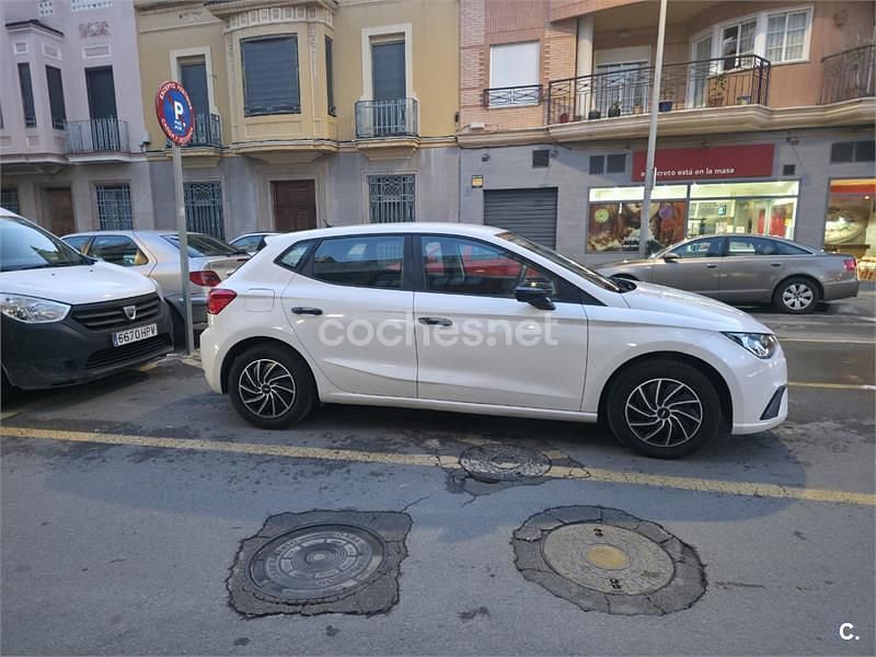 Usado Seat Ibiza Reference 80 CV (58 kW) 2019 Blanco Berlina