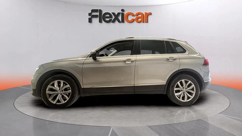 Usado VW Tiguan Sportline 150 CV (110 kW) 2020 Gris SUV