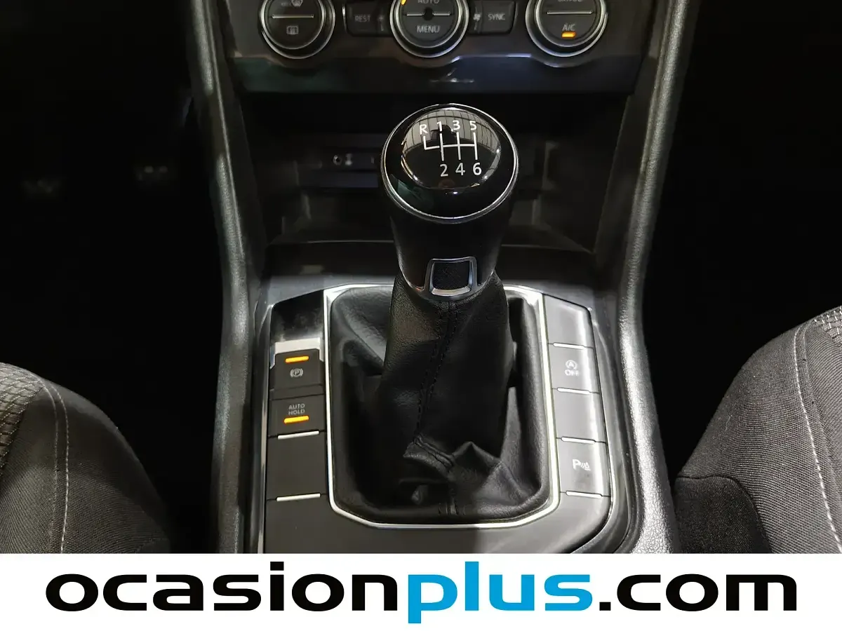 Usado VW Tiguan Edition 125 CV (91 kW) 2017 Blanco SUV