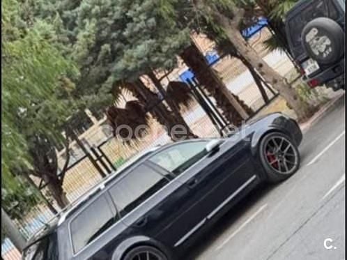 Negro Usado 2002 Audi A6 Familiar | 7000 € - Imagen 1/4