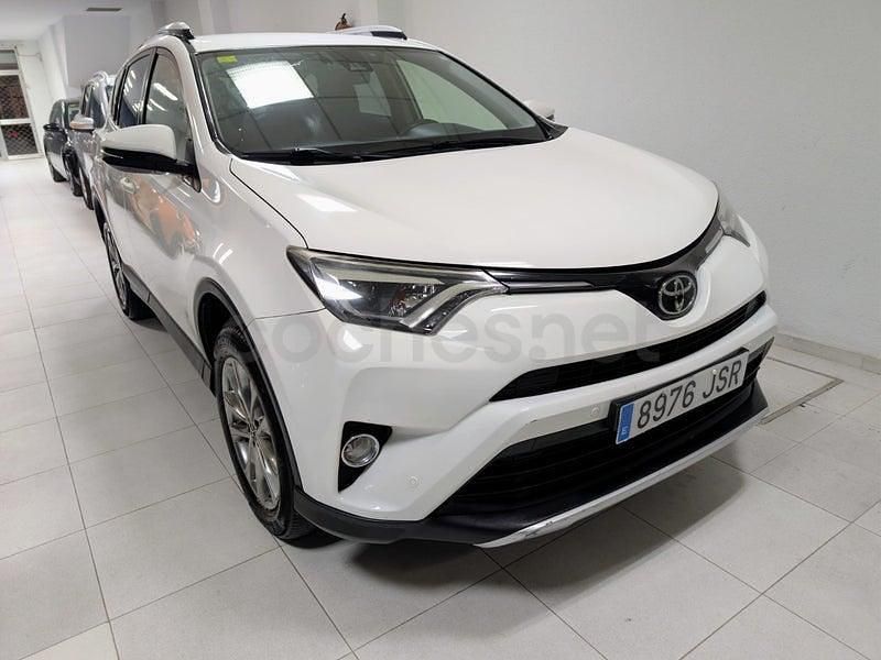 Usado Toyota RAV4 Advance 150 CV (110 kW) 2016 Blanco SUV