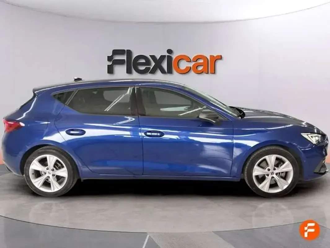 Usado Seat Leon ST FR 150 CV (110 kW) 2020 Azul Familiar