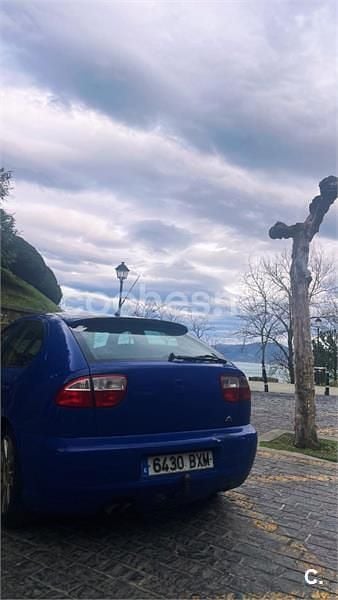 Usado Seat Leon Sport 150 CV (110 kW) 2002 Azul Berlina