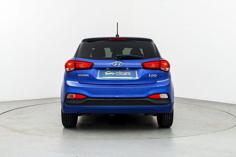 Usado Hyundai i20 100 CV (73 kW) 2020 Azul Utilitario
