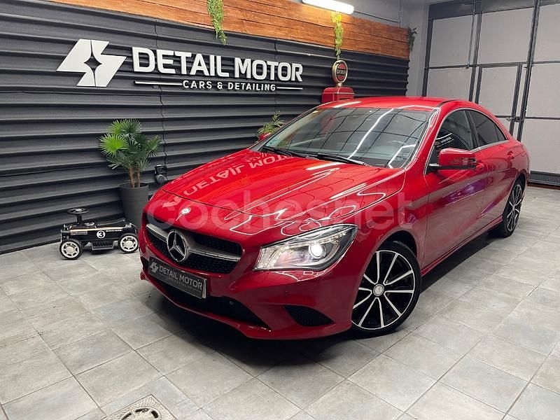 Rojo Usado 2015 Mercedes CLA200 Urban Berlina | 16.900 € (Buen precio) - Imagen 1/4