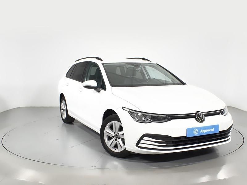 Blanco Usado 2022 VW Golf VIII Life Familiar | 18.900 € (Precio justo) - Imagen 1/4