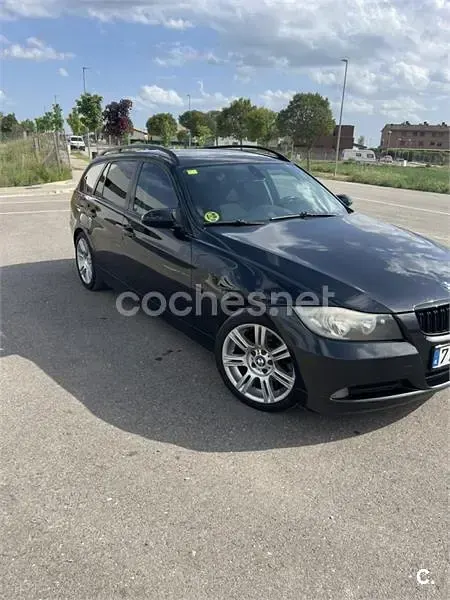 Usado BMW 318 122 CV (89 kW) 2007 Negro Familiar