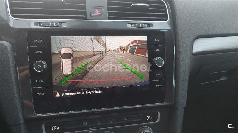 Usado VW Golf VII Advance 150 CV (110 kW) 2018 Azul Familiar