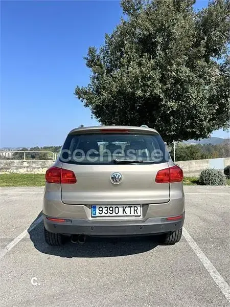 Usado VW Tiguan 140 CV (102 kW) 2012 Beige SUV