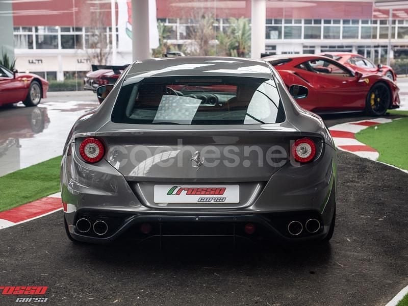 Usado Ferrari FF 661 CV (486 kW) 2012 Gris Familiar