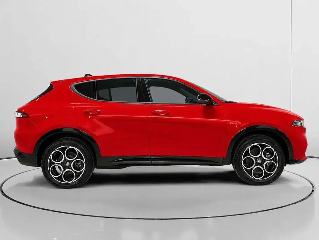 Usado Alfa Romeo Tonale Sprint 280 CV (205 kW) 2024 Rojo SUV