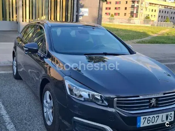 Usado Peugeot 508 SW Active 120 CV (88 kW) 2017 Negro Familiar