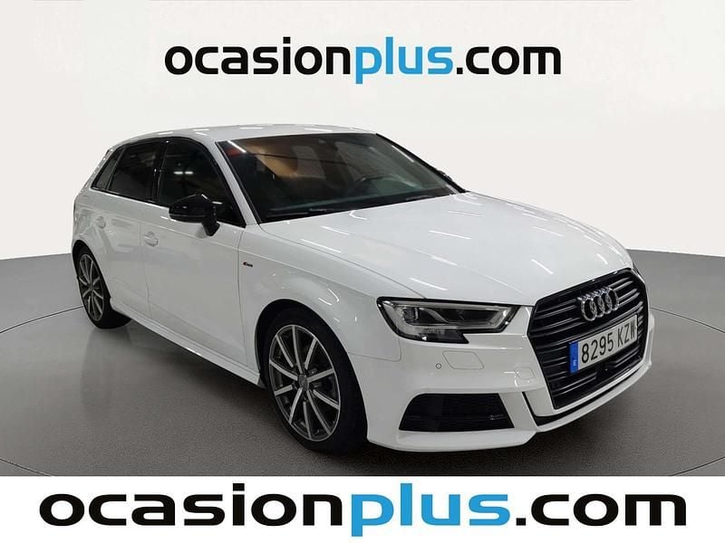 Usado Audi A3 S-Line 115 CV (84 kW) 2019 Blanco Berlina