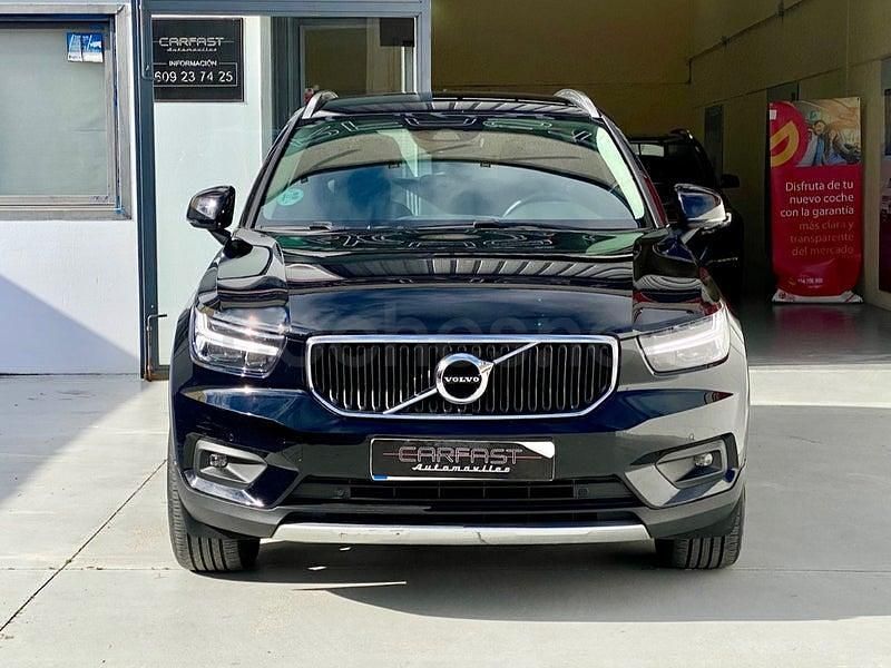 Usado Volvo XC40 Momentum 163 CV (119 kW) 2021 Negro SUV