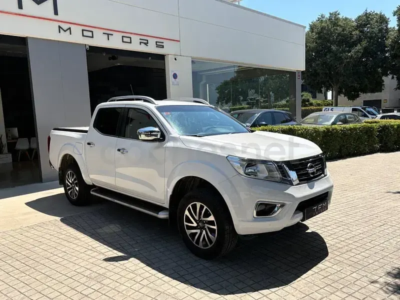 Usado Nissan Navara Tekna 160 CV (117 kW) 2017 Blanco Pickup/Camioneta