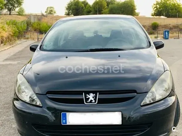 Usado Peugeot 307 110 CV (80 kW) 2005 Negro Berlina