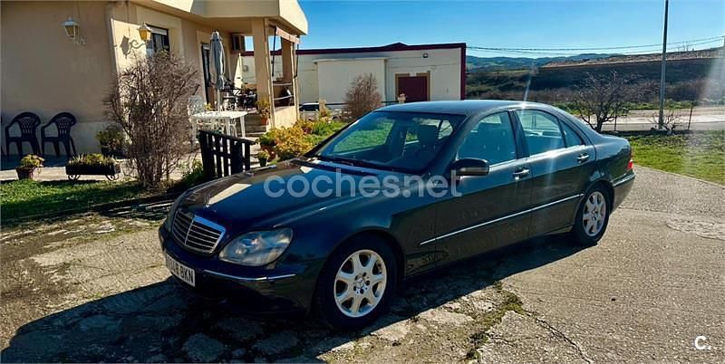 Negro Usado 2001 Mercedes S320 Berlina | 3800 € (Precio justo) - Imagen 1/4