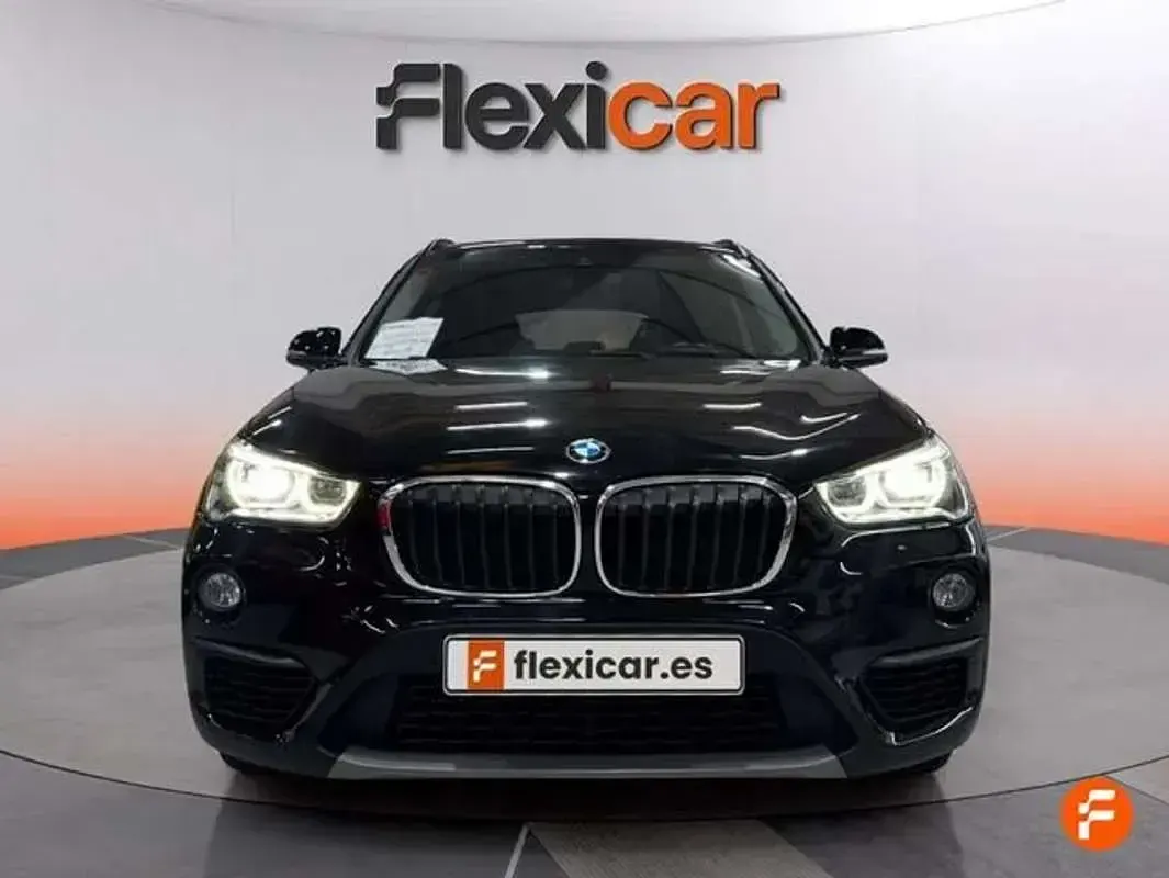 Usado BMW X1 116 CV (85 kW) 2019 Negro SUV