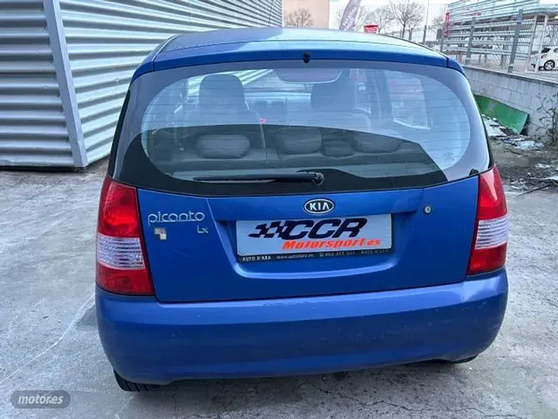 Usado Kia Picanto Active 65 CV (47 kW) 2007 Azul Utilitario