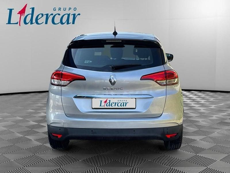 Usado Renault Scénic III Intens 130 CV (95 kW) 2016 Gris / plata Monovolumen