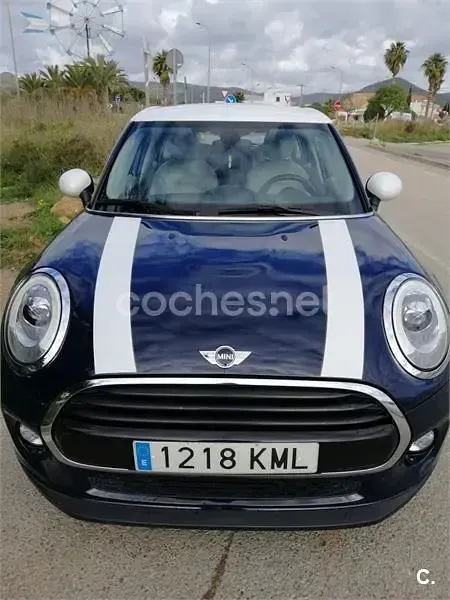 Usado Mini Cooper D 116 CV (85 kW) 2018 Azul Utilitario