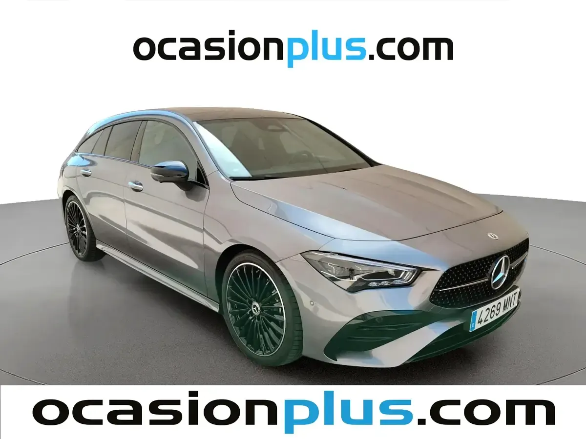 Usado Mercedes CLA200 163 CV (119 kW) 2024 Gris Familiar