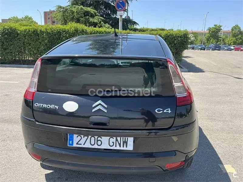 Usado Citroën C4 90 CV (66 kW) 2009 Negro Berlina