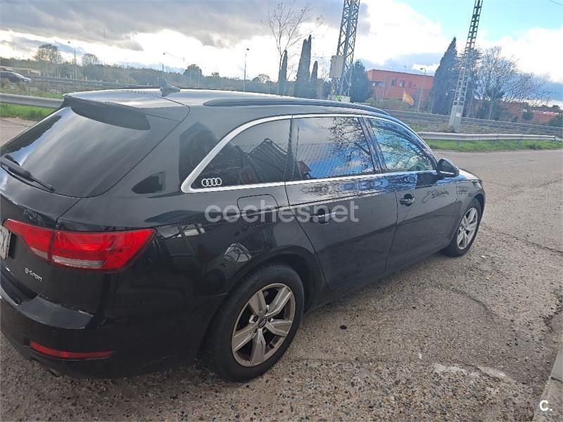 Usado Audi A4 Advanced 170 CV (125 kW) 2018 Negro Familiar