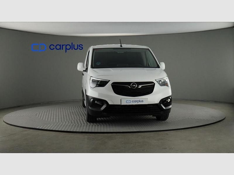 Usado Opel Combo S 102 CV (75 kW) 2021 Blanco jade (sólido) Monovolumen