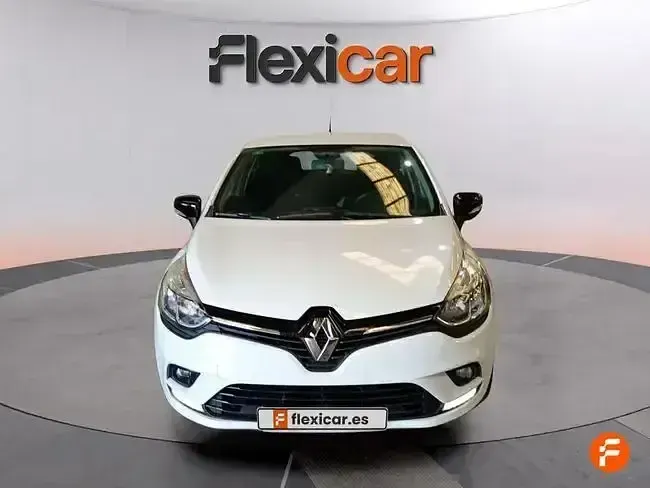 Usado Renault Clio Zen 90 CV (66 kW) 2017 Blanco