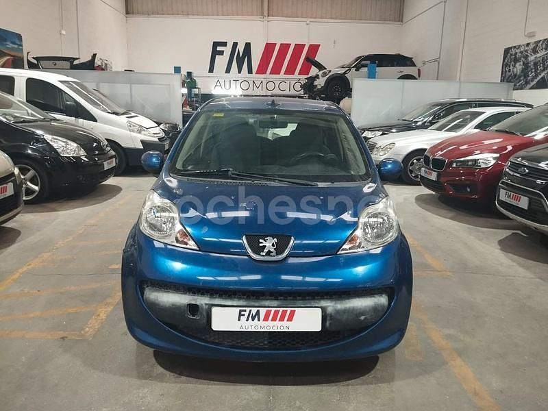 Azul Usado 2008 Peugeot 107 Utilitario | 3990 € (Precio justo) - Imagen 1/4