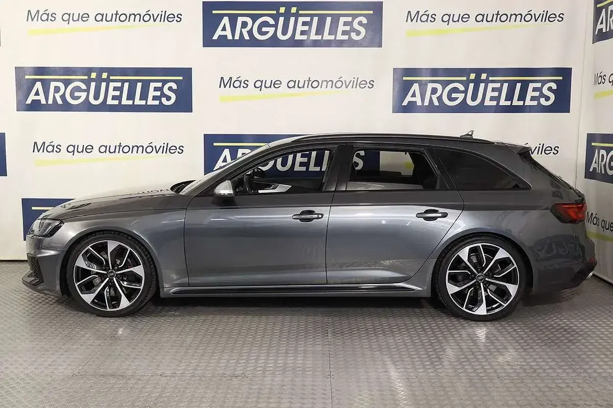 Usado Audi RS4 450 CV (330 kW) 2018 Gris Familiar
