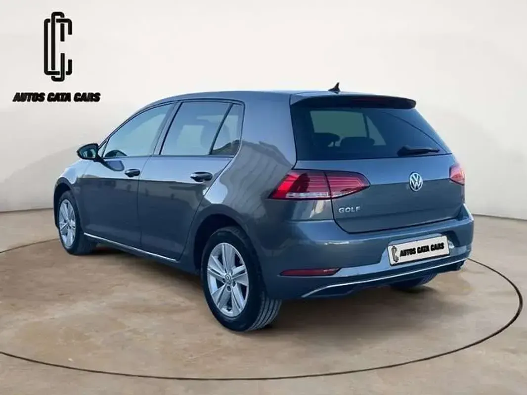 Usado VW Golf VII Advance 116 CV (85 kW) 2018 Gris Utilitario