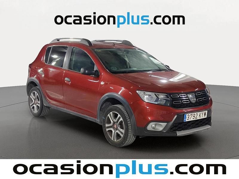 Usado Dacia Sandero 90 CV (66 kW) 2019 Rojo Berlina
