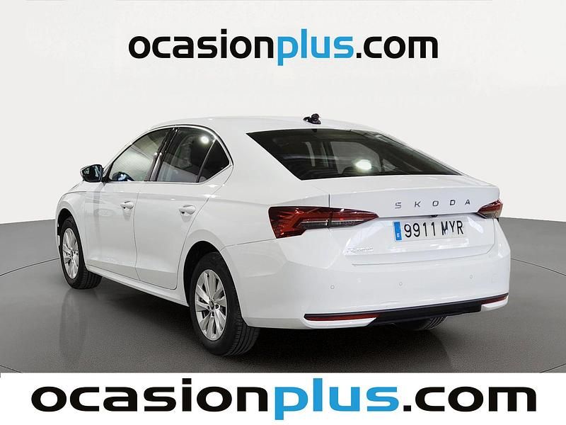 Usado Skoda Octavia Selection 150 CV (110 kW) 2025 Blanco Berlina