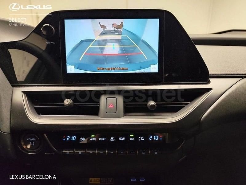 Usado Lexus UX Sport Line 199 CV (146 kW) 2025 Blanco SUV