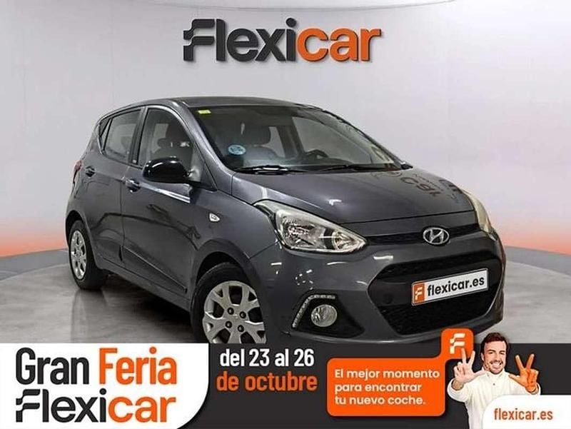 Gris Usado 2016 Hyundai i10 GO! Utilitario | 10.690 € (Un poco caro) - Imagen 1/4