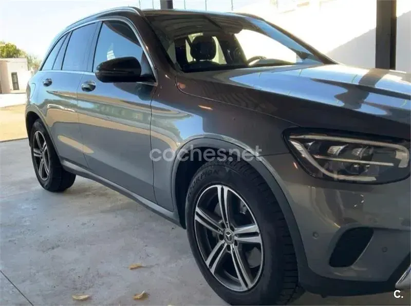 Usado Mercedes GLC220 170 CV (125 kW) 2020 Gris / plata SUV