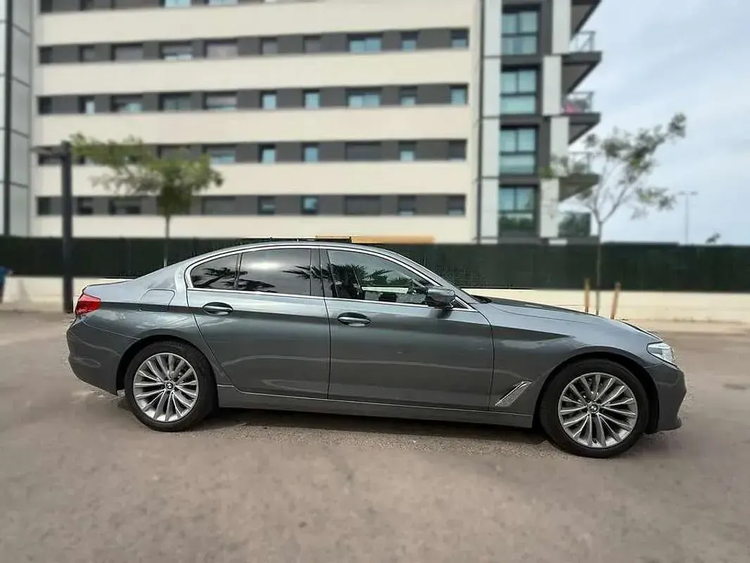 Usado BMW 530 258 CV (189 kW) 2019 Gris Berlina