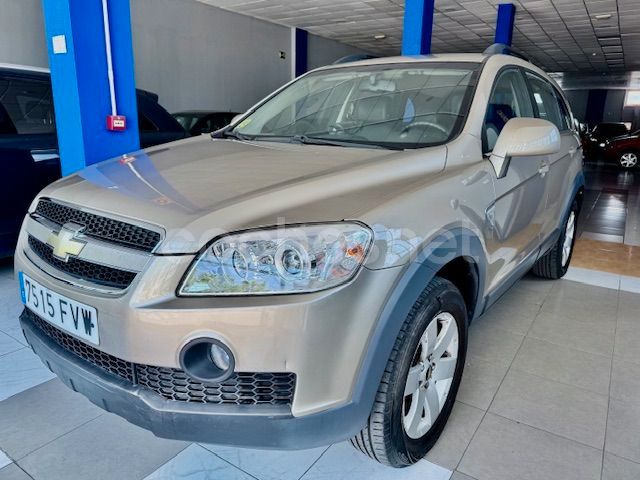Beige Usado 2007 Chevrolet Captiva LT SUV | 6990 € (Un poco caro) - Imagen 1/4